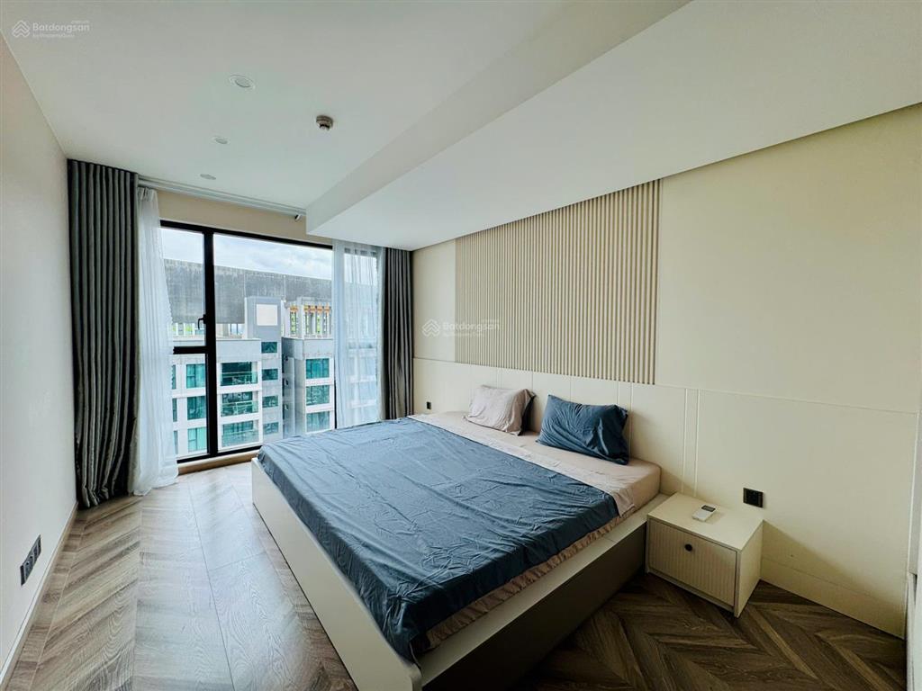 Siêu hiếm  2pn full nt  căn góc  view nội khu và chéo sông  giá chỉ 10 tỷ bao thuế phí