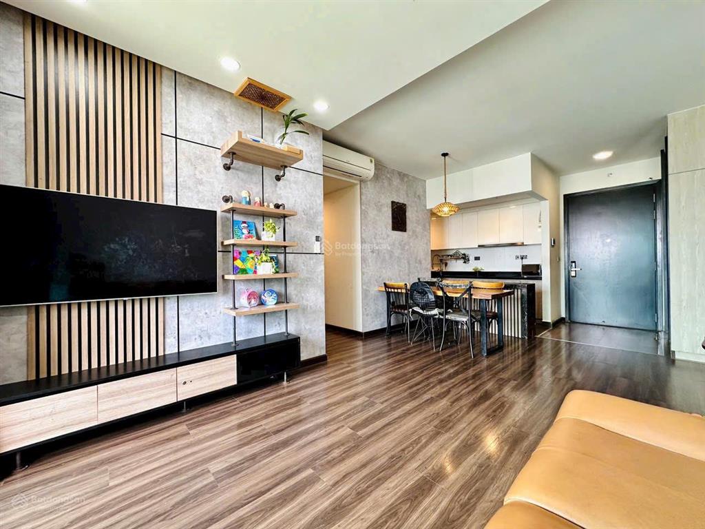 Căn góc 2pn, view cực đẹp. full nt thiết kế tại feliz en vista, giá bán chỉ 9t6, sổ hồng. rất hot