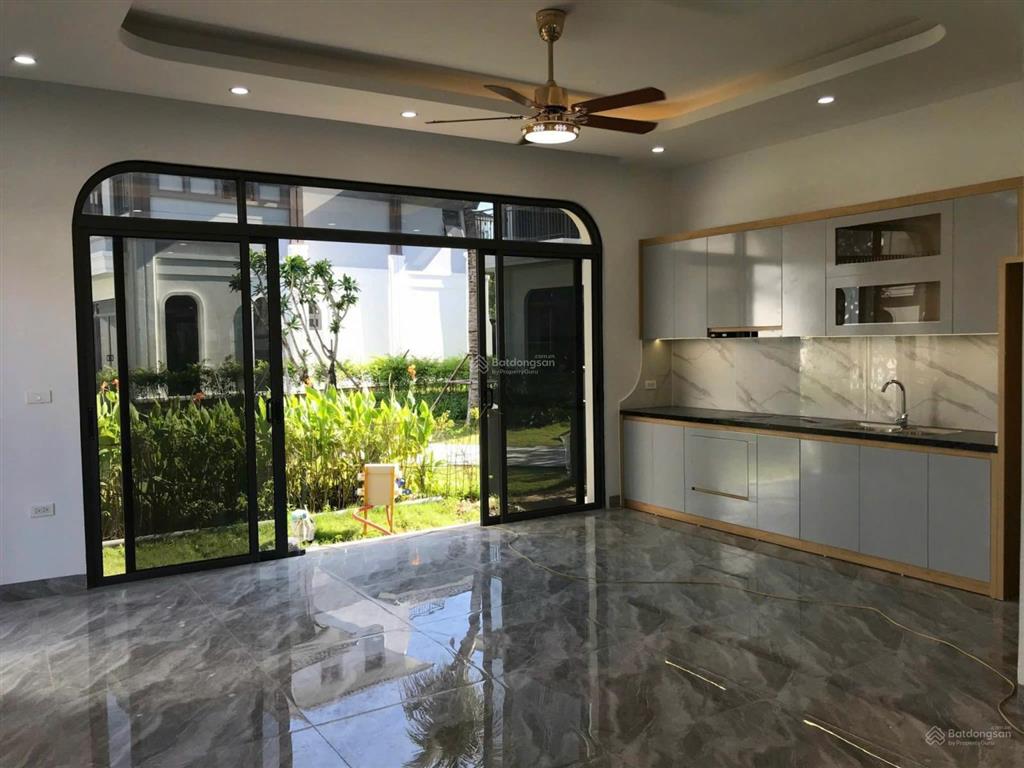 Cắt lỗ biệt thự biển khu nghỉ dưỡng cao cấp sonasea vân đồn  sát biển, kinh doanh tốt  giá rẻ