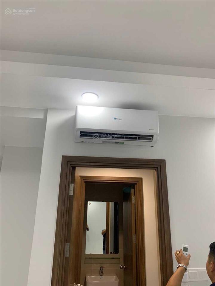Chính chủ cho thuê căn hộ opal skyline 2pn, 2wc 73m, 3 điều hòa, bếp, hút mùi 5tr  0985 807 *** vy
