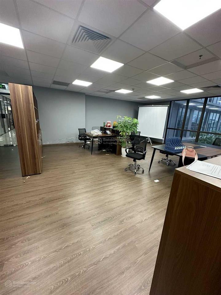 Bán căn hộ officetel toà nhà st. moritz phạm văn đồng, thủ đức dt 60m2, giá 2,9tỷ  0985 807 *** vy