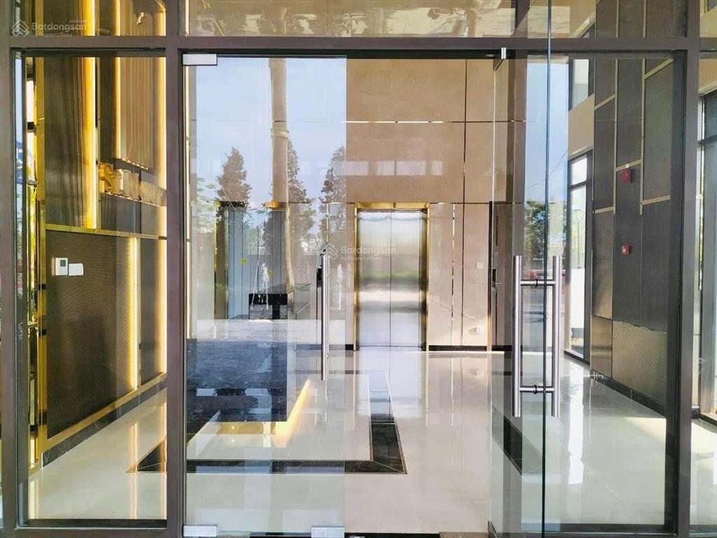 Nhà cần tiền bán căn hộ st.moritz phạm văn đồng,thủ đức 2pn,2wc,65/71m landmark 4tỷ. 0985 807 ***vy