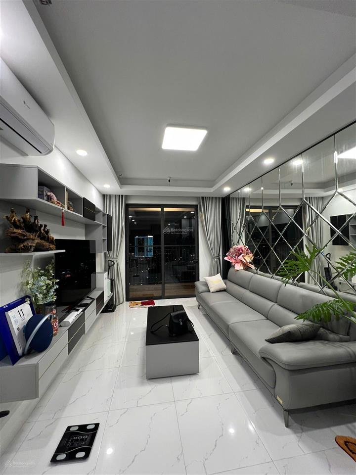 Nhà em không có người ở cần bán căn opal skyline 3pn dt 85m giá 2tỷ7 full nội thất  0985 807 *** vy