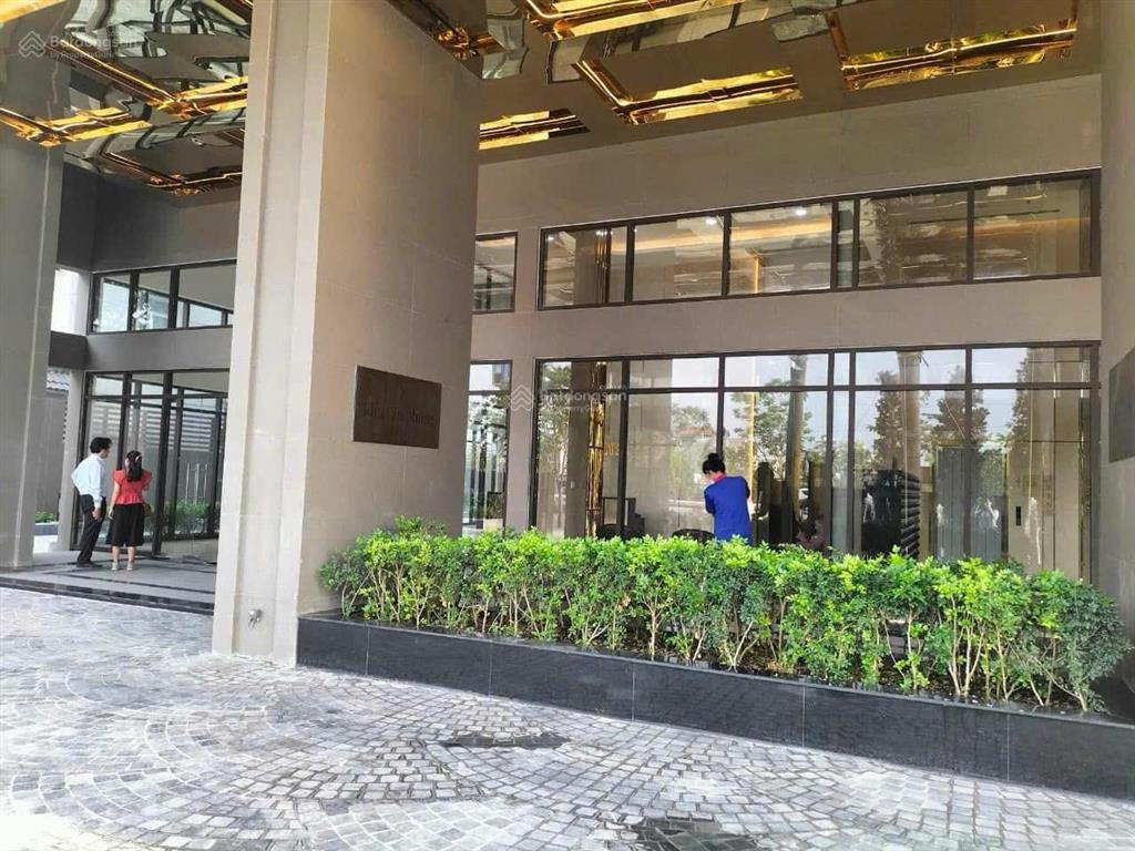 Cần cho thuê căn hộ st.moritz phạm văn đồng 2pn 2wc view landmark 12triệu ,điều hoà 0985 807 ***vy