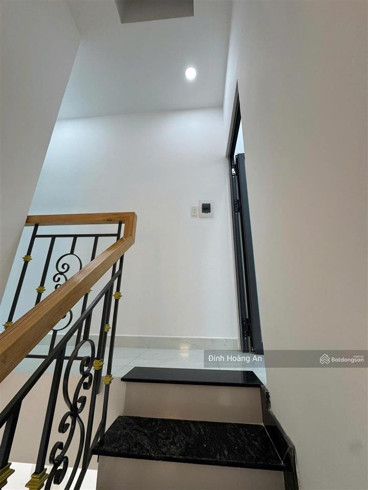 Bán nhà riêng ở hương lộ 2, bình trị đông b, bình tân, 4 tỷ, 38.6m2, 2pn, 2wc, 2 tầng, sổ riêng