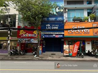 Cho thuê nhà mt nguyễ gia trí, bình thạnh. dt 4,5x20 3tầng, giá 60tr/ tháng.  0901 686 ***. mr thao