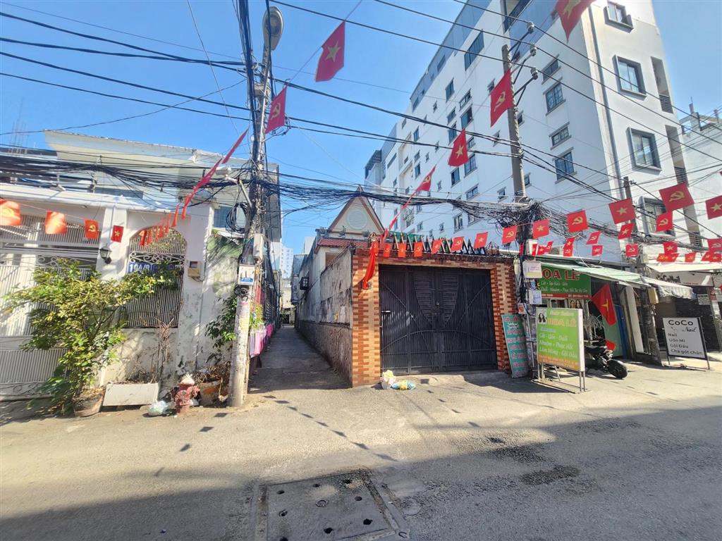 Chính chủ bán nhà góc 2mt 194/6 bùi đình túy, bình thạnh. dt 4,3x25 cn 88m2 giá rẻ.  0901 686 ***.