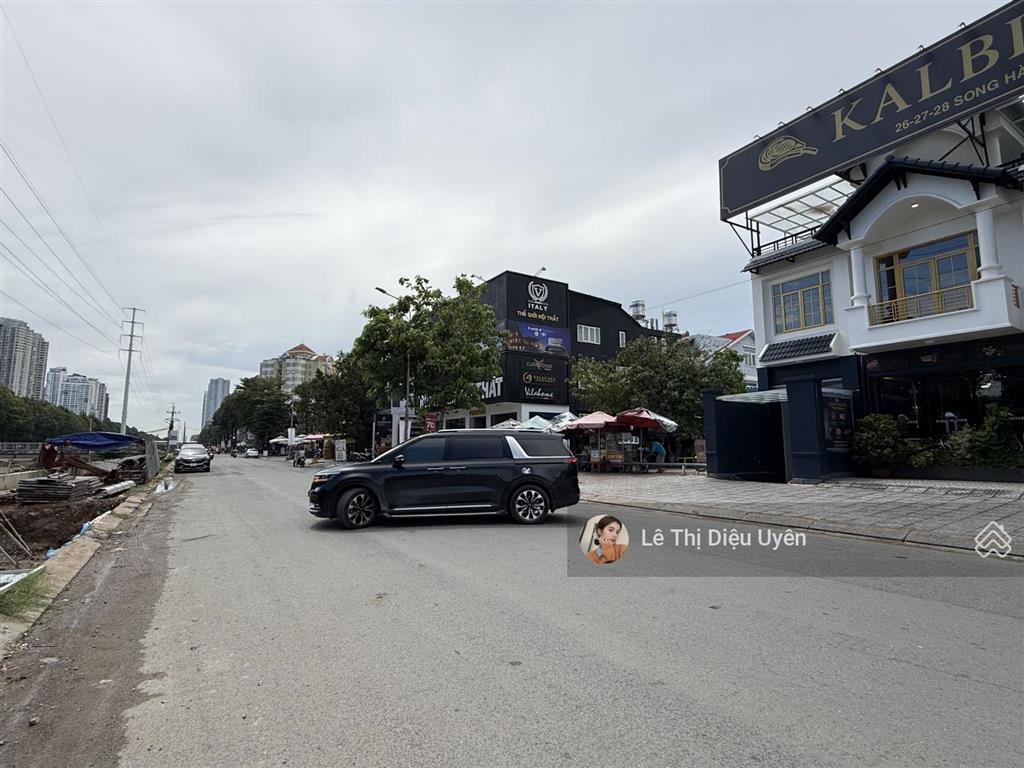 Cho thuê nhà mt song hành, phường an phú, quận 2. dt 20x20 1 hầm 3 lầu. dtsd 1600m2.  0901 686 ***