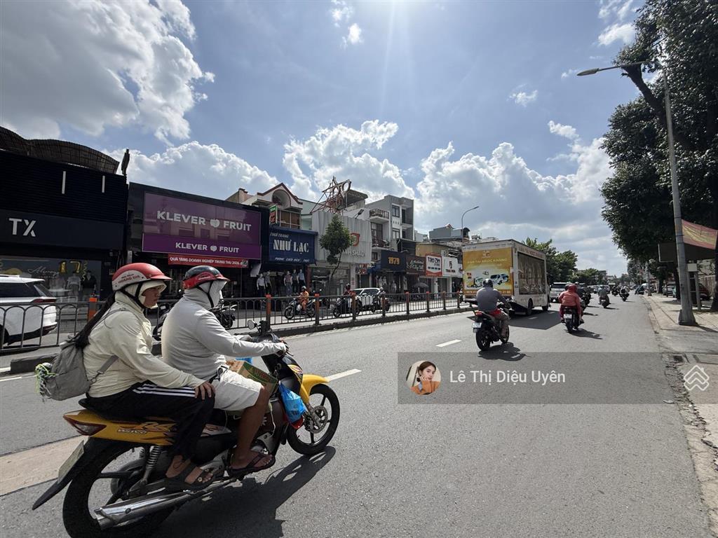 Cho thuê nhà mt đường quang trung, diện tích 8x20m 3 lầu, giá rẻ 65tr/ tháng.  0901 686 *** mr thao