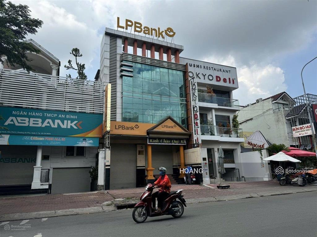 Cho thuê nhà mặt tiền đường song hành, q2. dt 15x20m 3 tầng, giá rẻ,  0901 686 *** mr hoàng