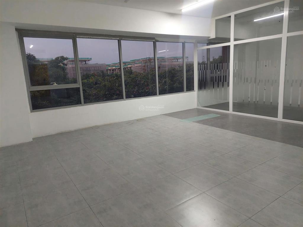 Cho thuê mặt bằng shop khối đế sarimi giá tốt, diện tích lớn mặt tiền rộng 9,1m view công viên sala