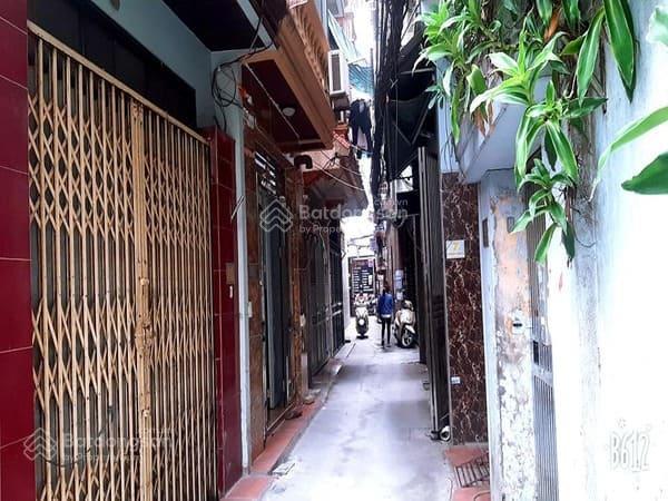 Bán đất đống đa , phố pháo đài láng , ngõ xe máy tránh , 50m ra ô tô tránh , 100m ra đường lớn