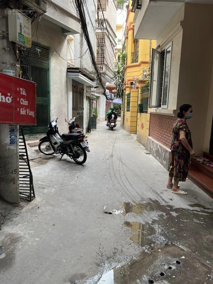 Bán đất tây hồ (cũ) , phố thụy khuê , ngõ xe máy tránh , 2 thoáng , 120m ra phố chính