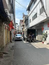 Bán đất đống đa (cũ), phố trần quý cáp , 50m ra đường ô tô tránh nhau, ngõ xe máy tránh, giá hạt dẻ