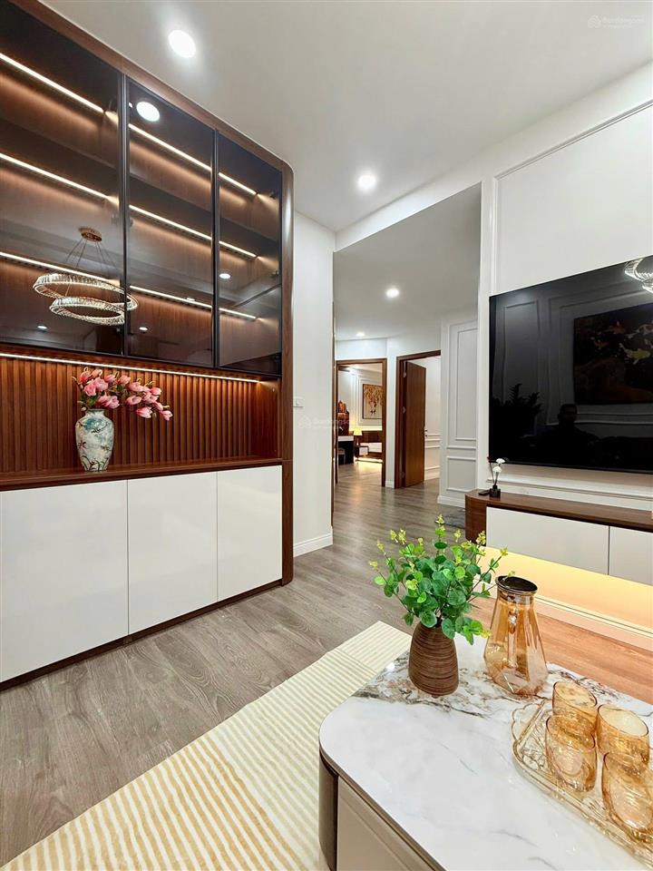 Bán căn hộ chung cư 57 vũ trọng phụng, căn góc 2 thoáng, ban công hướng mát, chỉ 75tr/m2