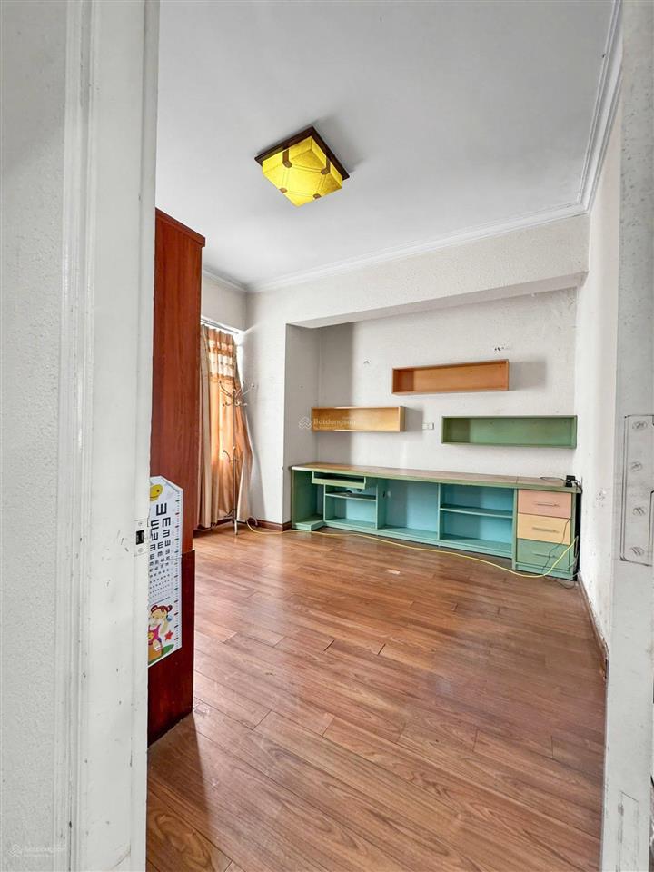 Bán căn hộ chung cư 96 định công, căn góc 3 thoáng, nhà nguyên bản chưa sửa chữa, tầng trung đẹp