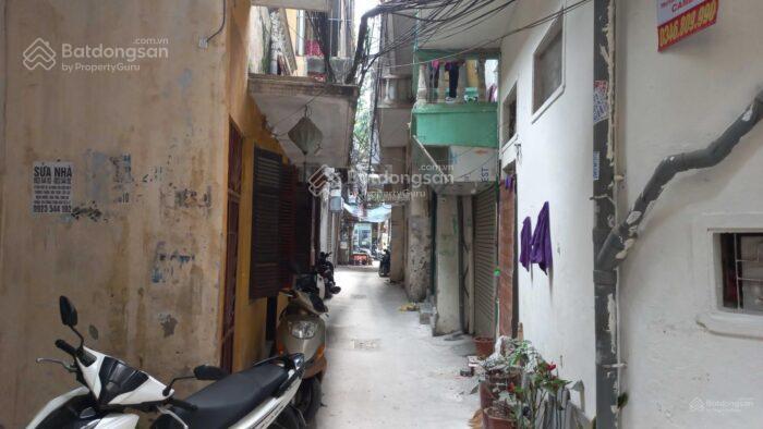 Bán đất đống đa (cũ), phố cát linh, trước đất xe máy tránh, 80m ra ô tô tránh, 100m ra phố chính