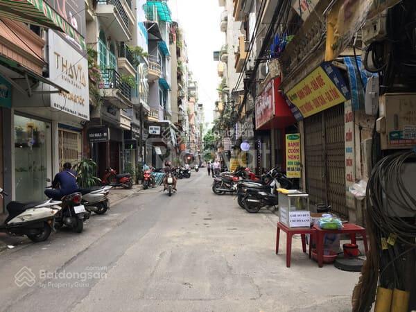 Bán đất đống đa (cũ), phố cát linh, trước đất xe máy tránh, 80m ra ô tô tránh, 100m ra phố chính