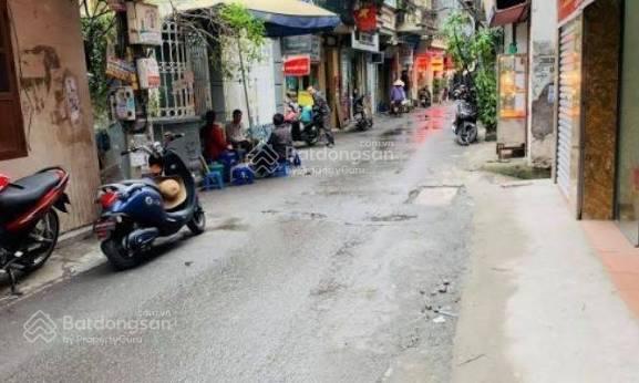 Bán đất đống đa (cũ), ngõ thịnh quang, 80m ra ngõ ô tô, trước đất 3 gác đánh võng, giá đầu tư