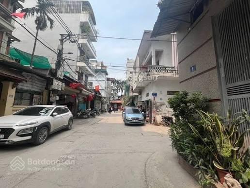 Bán đất hoàng mai (cũ), đường giải phóng, hơn 10m ra đường lớn, ô tô tránh nhau, không qh