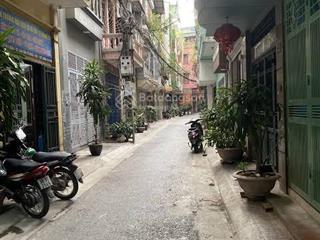 Bán đất hai bà trưng (cũ), phân lô 8/3, ngõ ô tô tránh, vỉa hè, kinh doanh, 2 thoáng trước sau