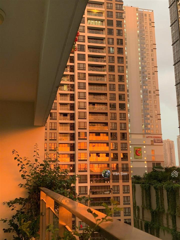 Hàng siêu hiếm! 3pn lớn trục tầng view cực đẹp hướng mát bán nhanh chỉ 24 tỷ sẵn sổ hồng