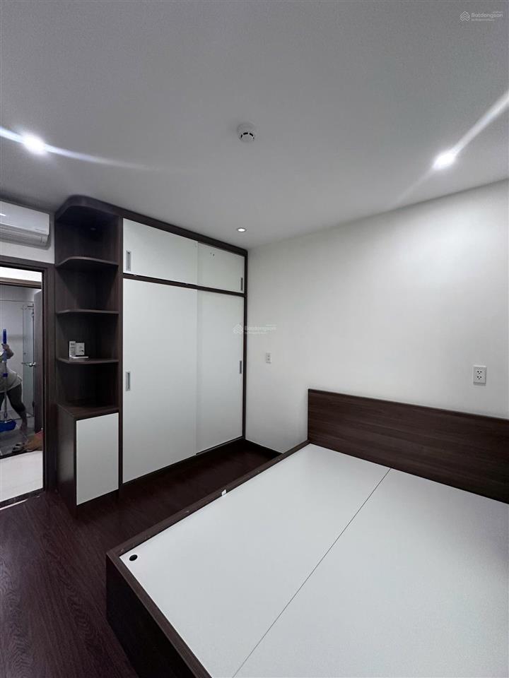 Bán căn hộ 2pn, 1wc, 58m2 tại chung cư goldora plaza, 3,45 tỷ, lê văn lương