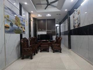 Cần bán gấp! giảm giá mạnh chỉ còn 3.9 t.ỷ (thương lượng) 35 m² đường lê văn lương quận 7