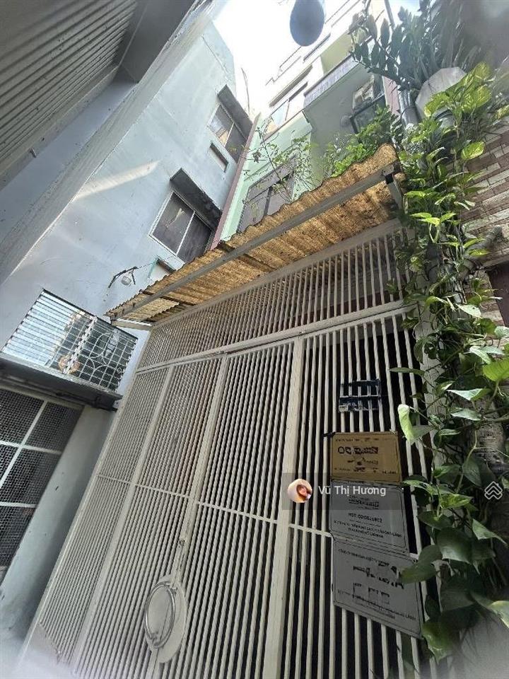 Quận 1  nhà 4 tầng  trần hưng đạo  hẻm xe hơi  6 tỷ hơn xíu