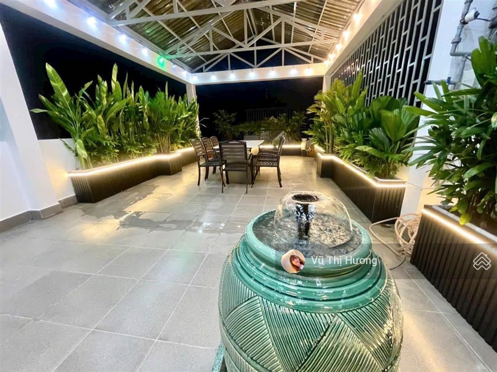 Đường xe hơi 6m  7m x 20m  4 tầng  shr chuẩn