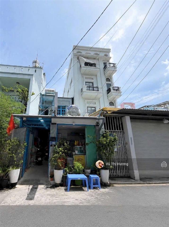 Q7  bùi văn ba nh 6m x 19m  thu nhập 35tr/th  chỉ 9 tỷ hơn  xe hơi tránh