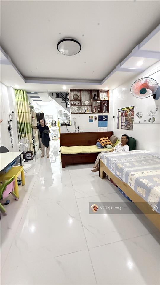 4 chỗ đến nhà 6m x 15m  chỉ 4.9 tỷ  nguyễn thị thập quận 7. shr chuẩn