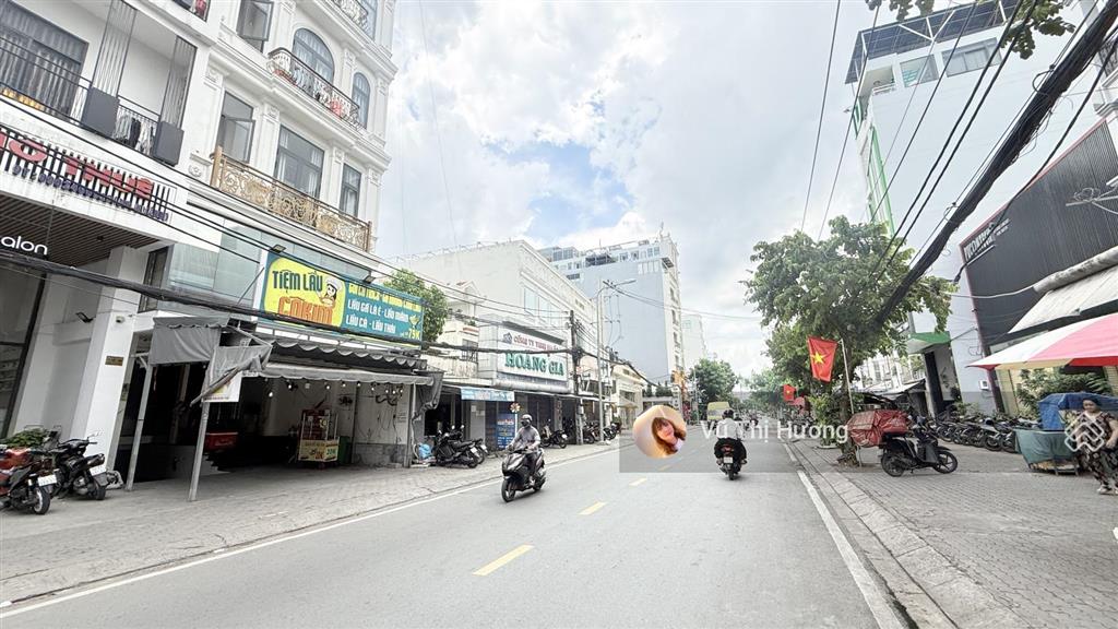 Bán đất 8mx36m  mt lâm văn bền  chỉ 70 tỷ hơn  tặng nhà 3 tầng