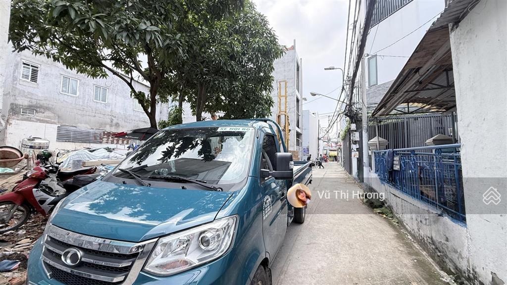 Quận 7  đất 4.5m x 17m  xe hơi đến nơi  chỉ 6 tỷ hơn