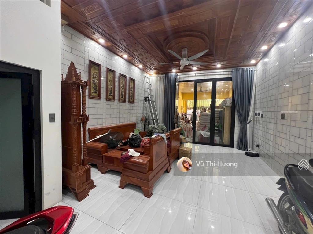Quận 7  mt đường bùi văn ba 4.7m x 17m  4 tầng chỉ 9 tỷ hơn
