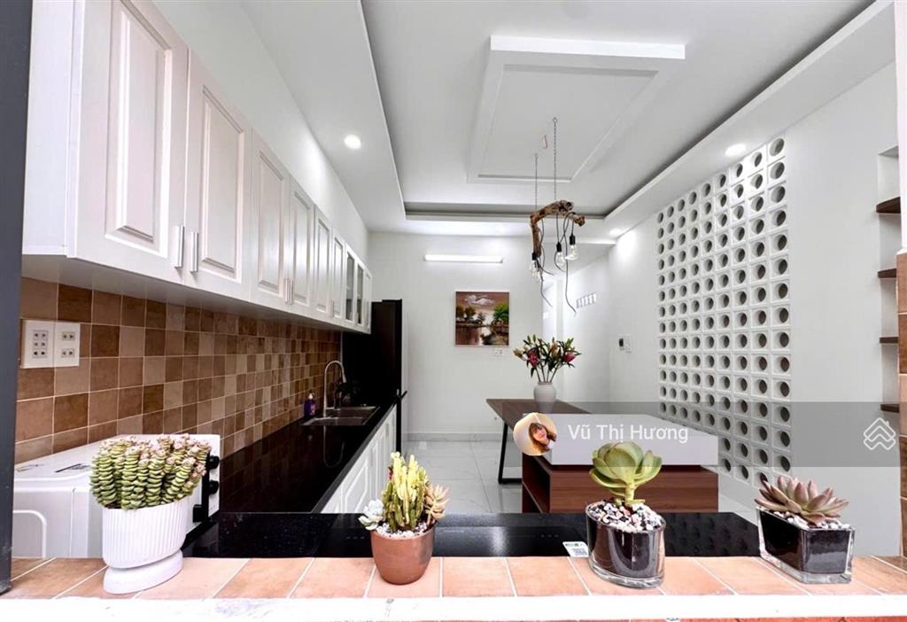 Q7  nhà 2 tầng 4.6m x 25m  chỉ 6.2 tỷ  50m ra mt htp  tặng full nội thất