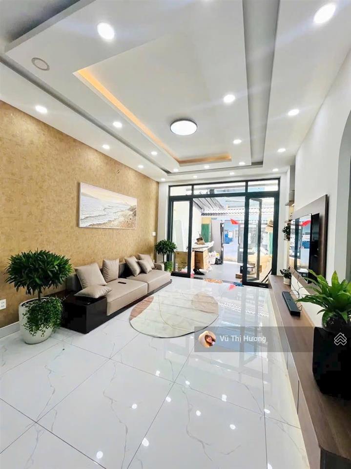 Q7  nhà 2 tầng 4.6m x 25m  chỉ 6.2 tỷ  50m ra mt htp  tặng full nội thất
