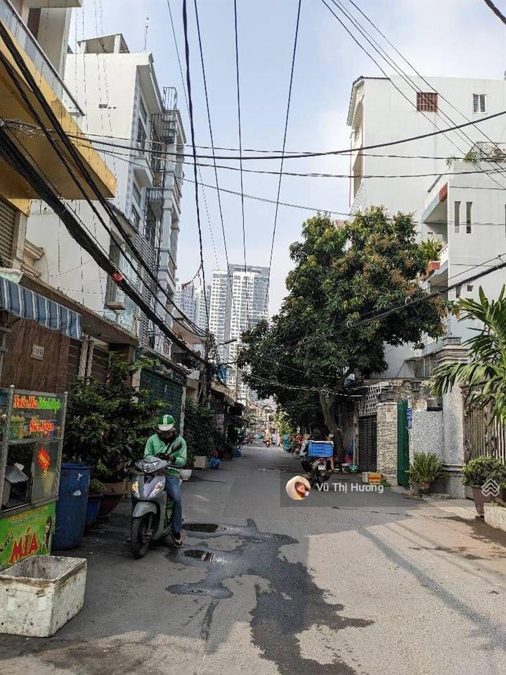 Q7  nhà 3 tầng 3.8m x 20m  xe hơi đến nhà  6.2 tỷ  thu nhập 360tr/th