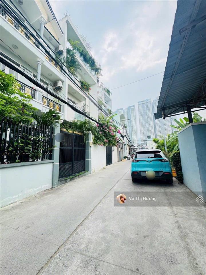 Q7  4m x 26m  xe hơi ngủ nhà  chỉ 7 tỷ hơn  ngay đường phú thuận