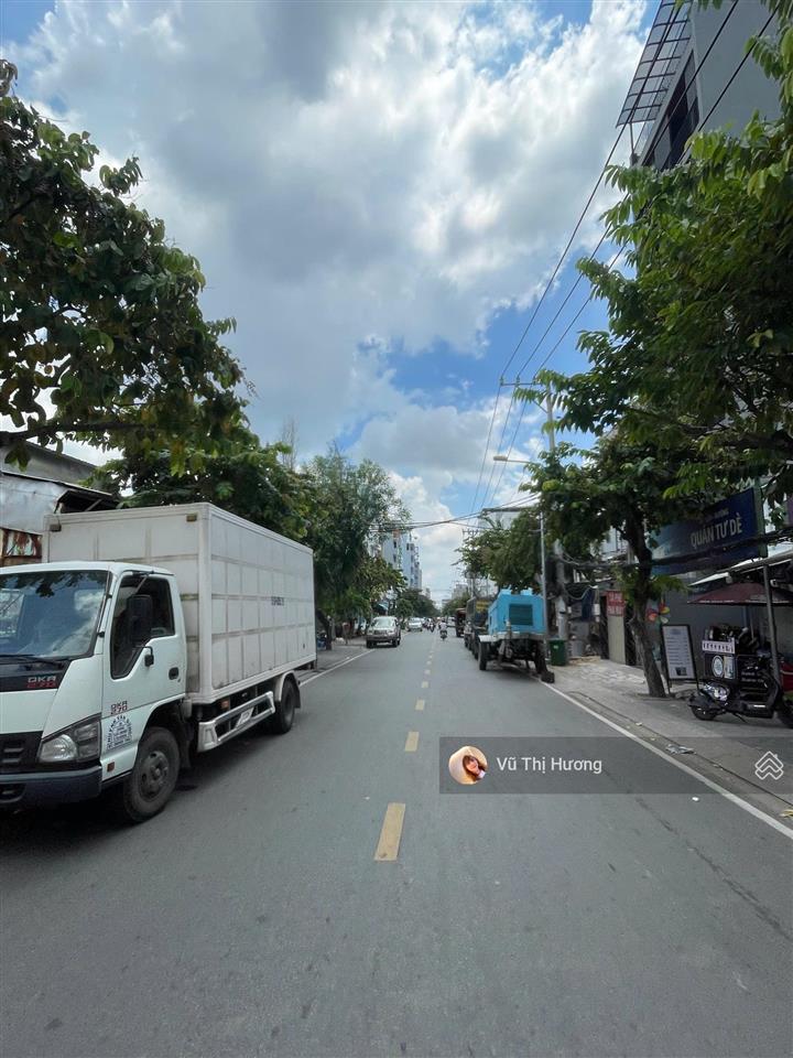 Q7  8m x 21m  nguyễn văn linh  đường 8m xe hơi  chỉ 9.5 tỷ