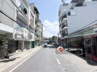 Q7  3 tầng 4x18m  đường 10m  chỉ 11 tỷ  ngay nguyễn thị thập