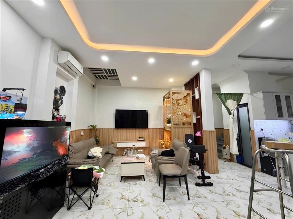 Nhà đúc 2 tầng  cạnh vườn lài  tân phú  dt 50m2 xây full  ngang khủng 8m. chỉ 5,x tỷ