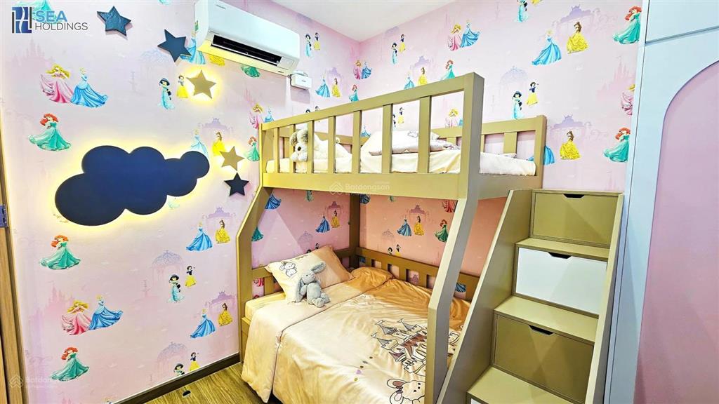 Bán gấp căn 2pn  dt 50m2. view nội khu tầng 10. nhận nhà cuối năm 2026