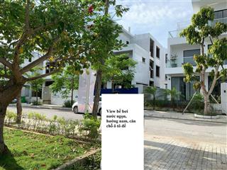 Nhà biệt thự xây thô đối diện bể bơi nước ngọt