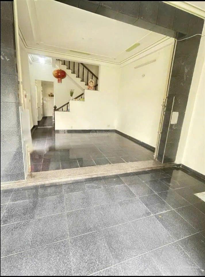 Cho thuê nhà nguyên căn mặt tiền bắc sơn, bắc nha trang, mặt tiền 6m, 4 tầng, oto vào tận nhà