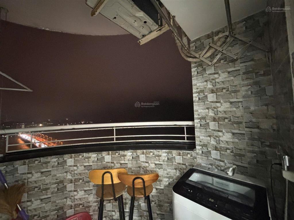 Cho thuê căn hộ góc  2 phòng ngủ 2 wc, mường thanh 04 trần phú nha trang, view biển, hd từ 3 tháng