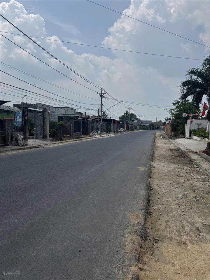 Chính chủ bán tám lô đất liền kề sẵn sổ 2mt trung tâm gò dầutây ninh