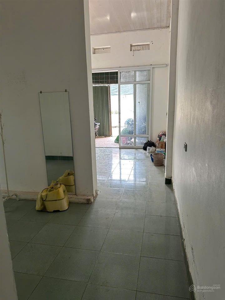Chính chủ bán đất kèm nhà giá tốt mặt tiền đường 420bình yên