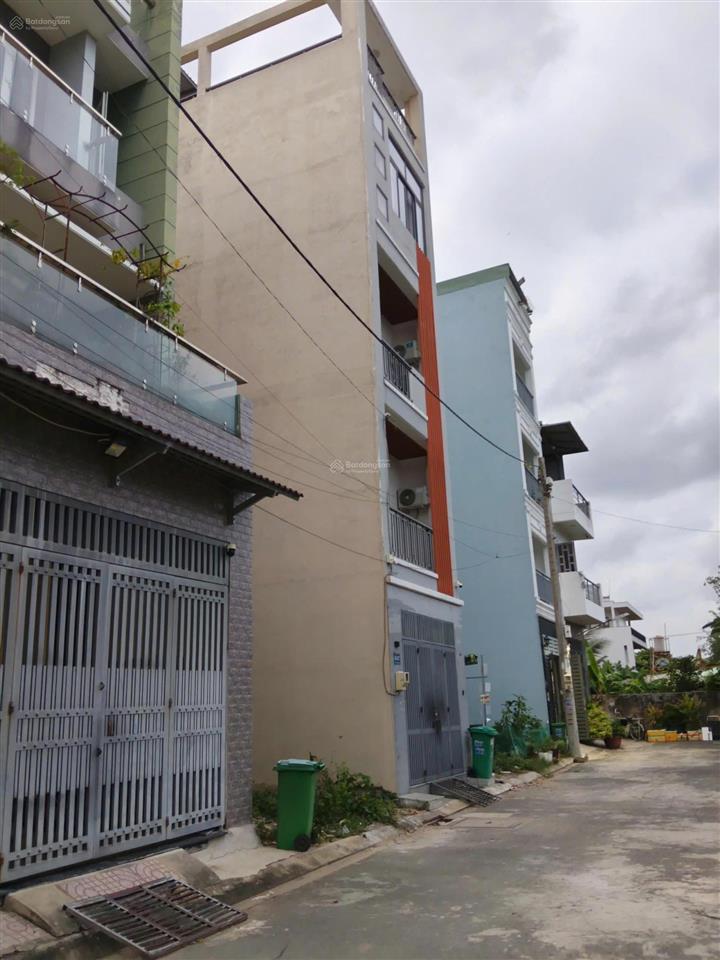 Chính chủ bán đất sổ sẵn full tiện ích trung tâm vườn làian phú đông