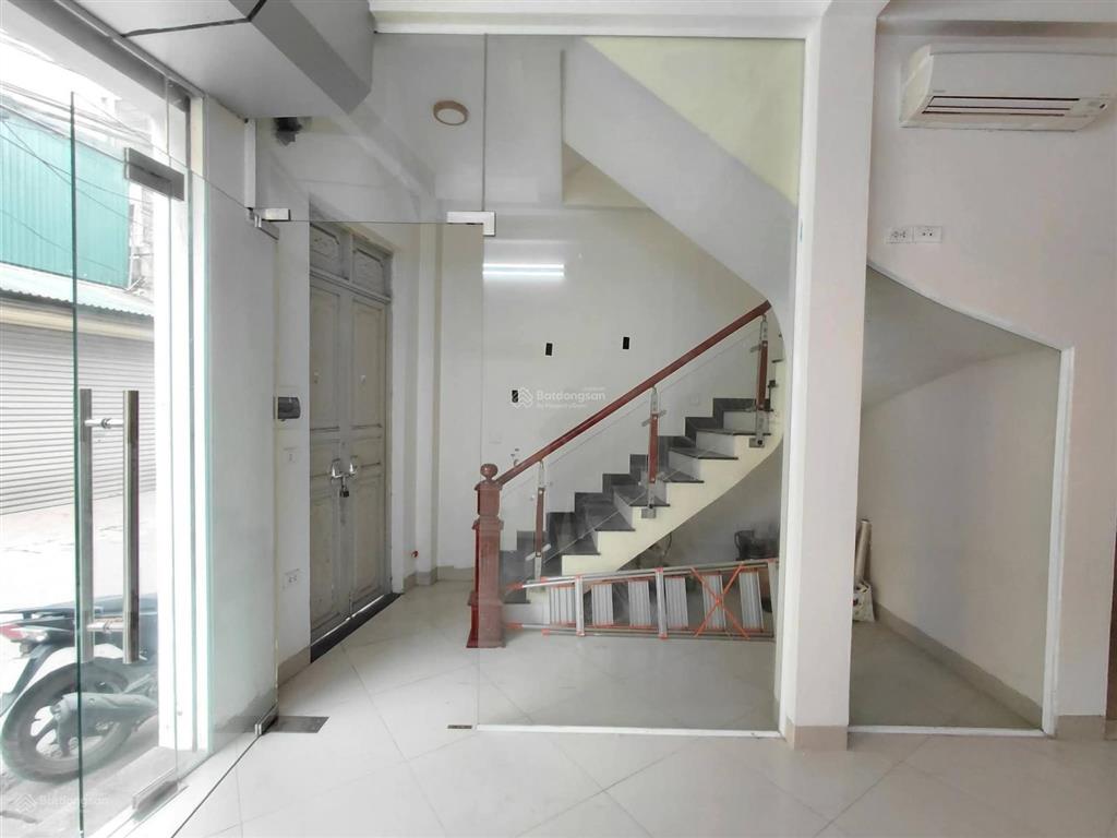 Bán mặt phố yên lạc , hai bà trưng .dt 35m2 5t mặt tiền 6m giá 15,5tỷ  0383 426 ***thu phương